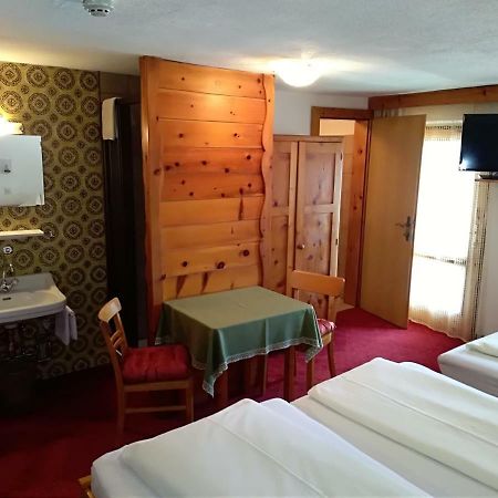 Hotel Garni Alpenrose Ischgl Exterior foto